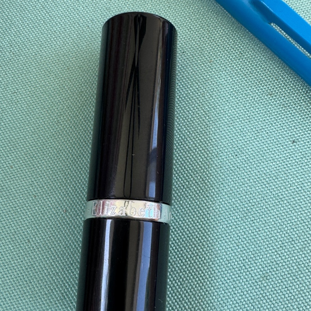 Elizabeth Arden Lipstick - Bold Red